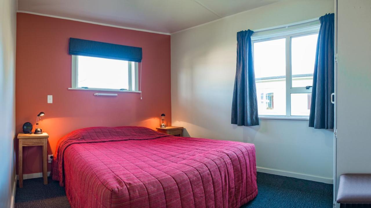 Middlepark Motel Christchurch Exterior photo